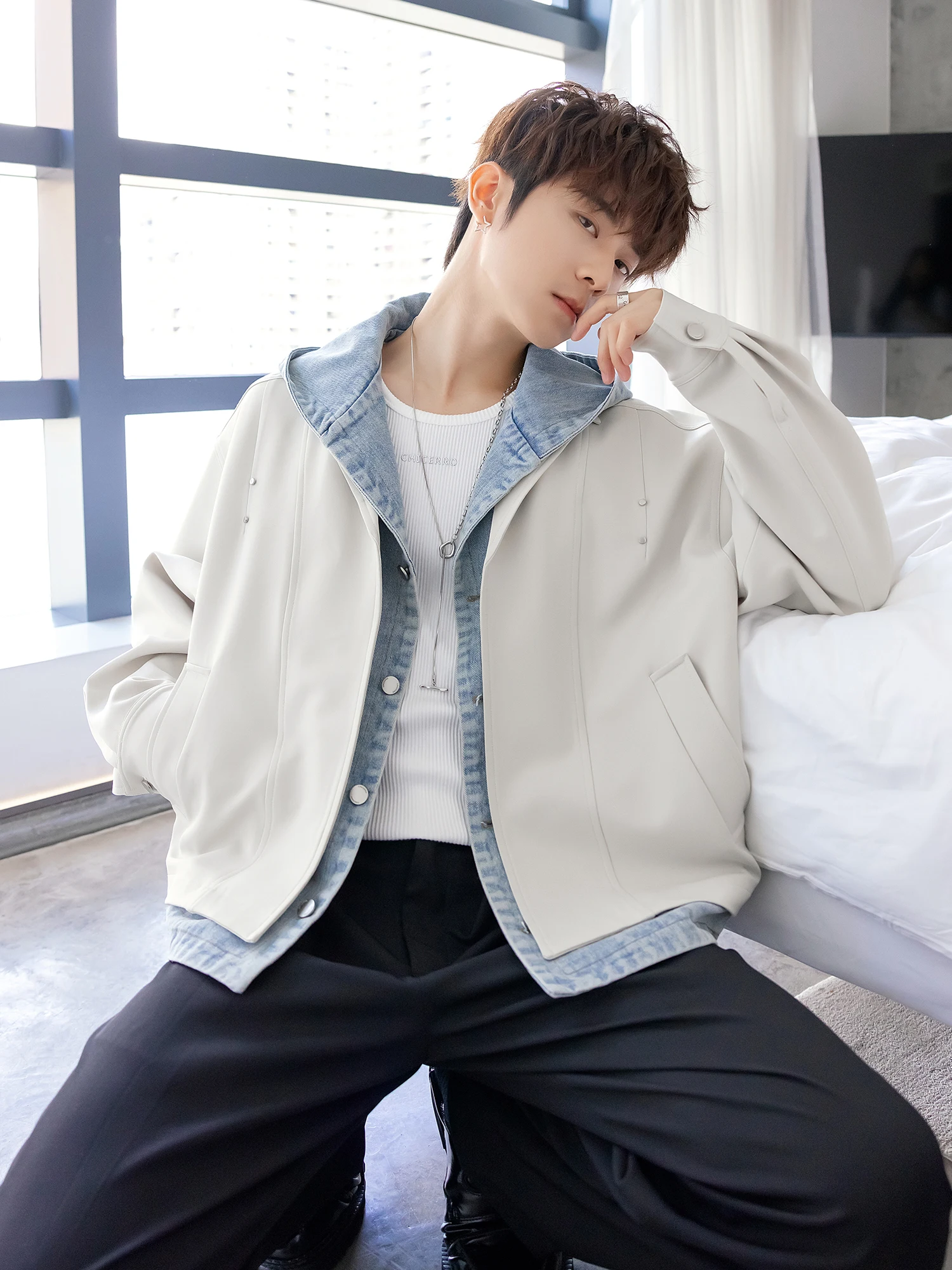 Men's Fashion 2025 Autumn New Denim Faux Two-Piece Hooded Jackets Men's Versatile Trendy Denim Jackets Male Handsome Denim Coats