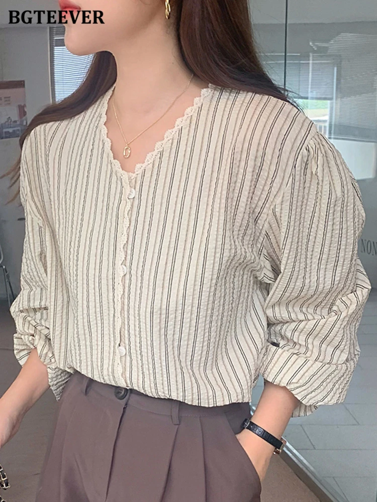 BGTEEVER Casual Loose V-neck Ladies Striped Blouses Tops 2023 Spring Vintage Long Sleeve Single-breasted Women Shirts Tops