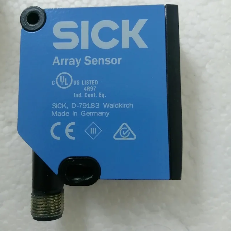 AT20E-PM331 1045990 New Original SICK Array Sensor