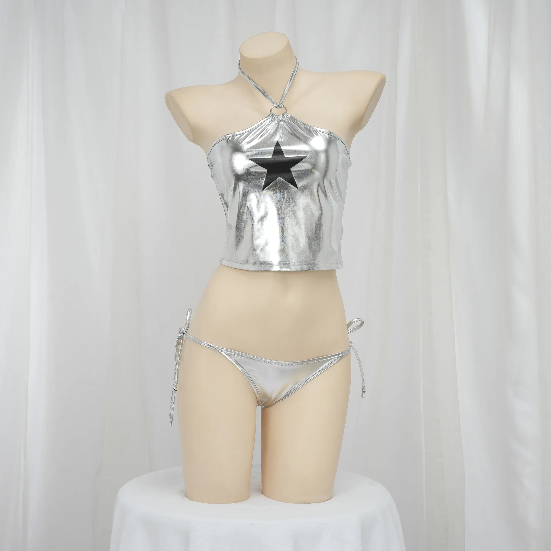 

New Female Sexy Nightclub Stage Bright Breast Wrapping Underwear Role Playing Sexy Hanging Neck Bareback Skincare Laser Perfor