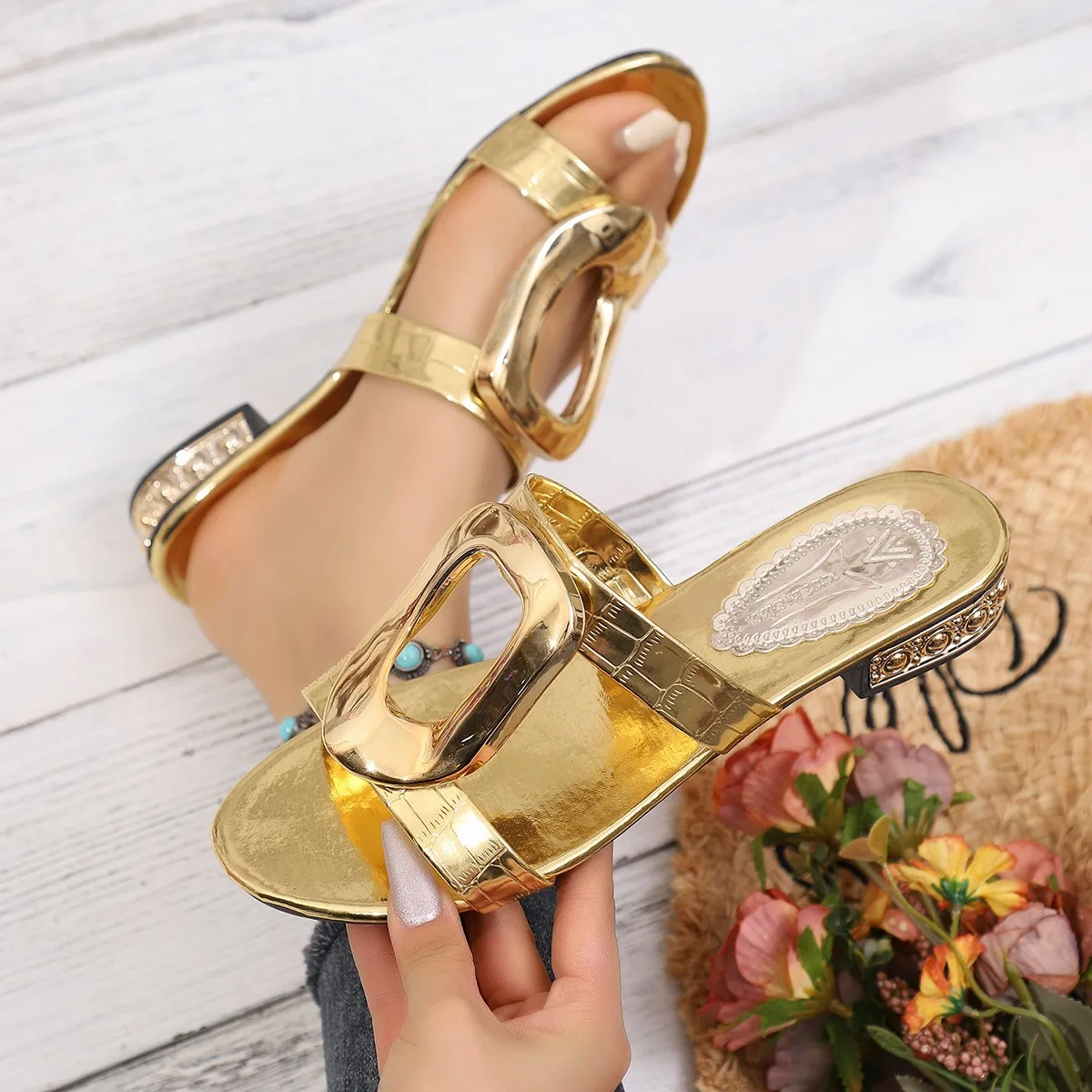 

Women Fish Mouth Slippers Casual Outdoor Wear Slippers Thick Heel Metal Buckle Sandals Comfortable Slip-On Shoes Slides Women