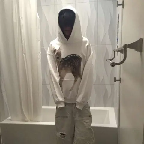 Y2K Vintage Deer Pure White Hoodies Women Fabric Sweatshirt Men Women Fashion Simple Streetwear Unisex Oversized Hoodie Clothing