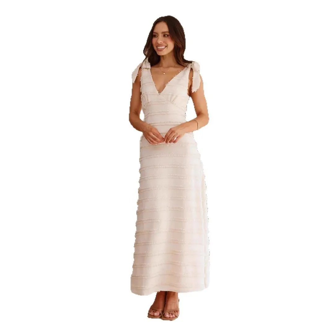 Modisches, sanftes, elegantes Kleid mit V-Ausschnitt und Textur, 2025, Sommer-Temperament, gestreiftes Kleid, ärmellos, schulterfrei, Schnürkleid