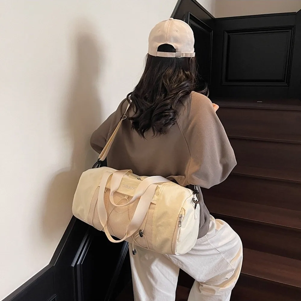 

Дорожная сумка для багажа в корейском стиле, большая вместительная отдельная спортивная сумка для сухого и влажного воздуха, водонепроницаемая спортивная сумка для фитнеса на одно плечо