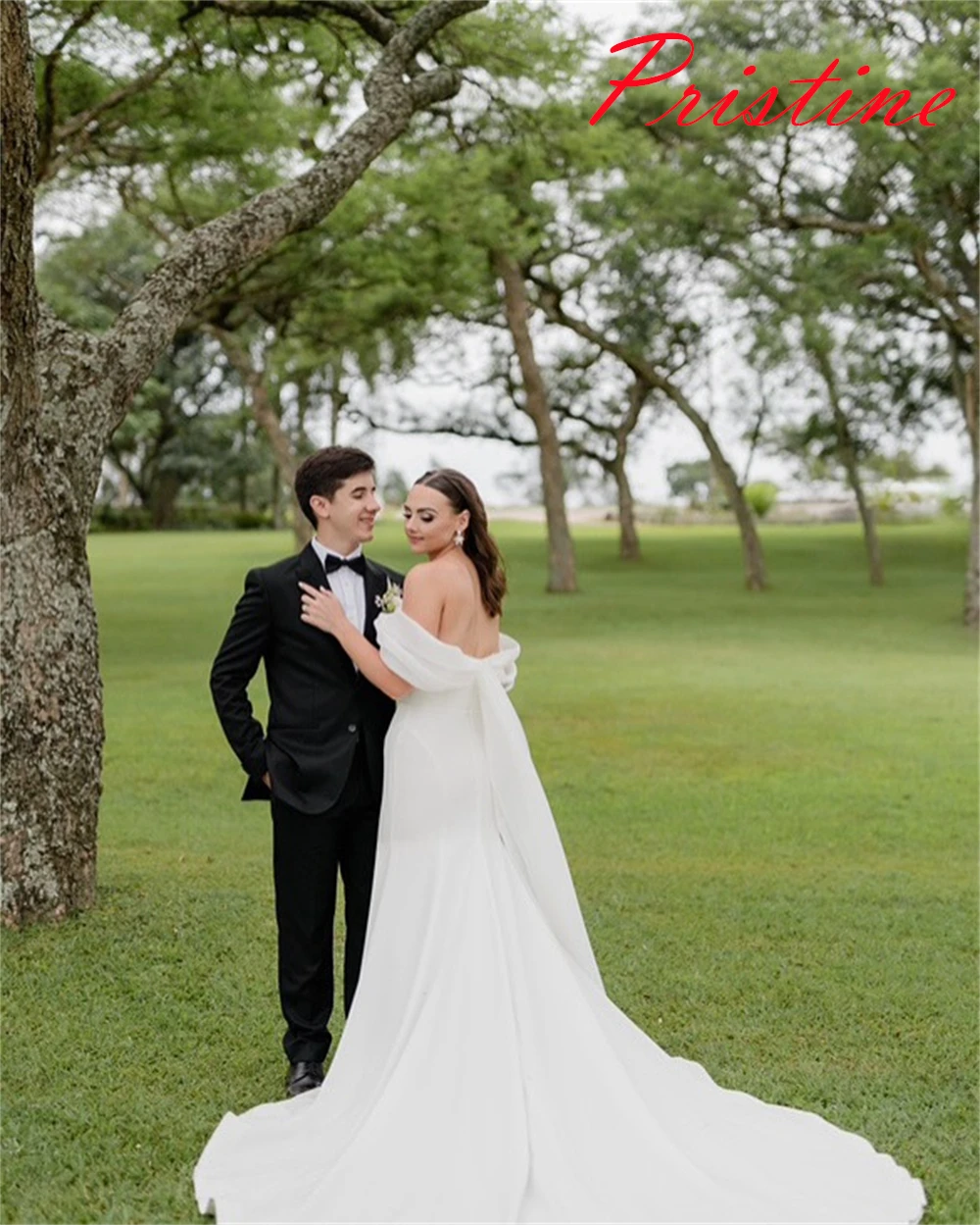 Abiti da sposa eleganti personalizzati in jersey bianco Temperamento senza spalline con spalle scoperte Abito da sposa a maniche corte Abito a sirena