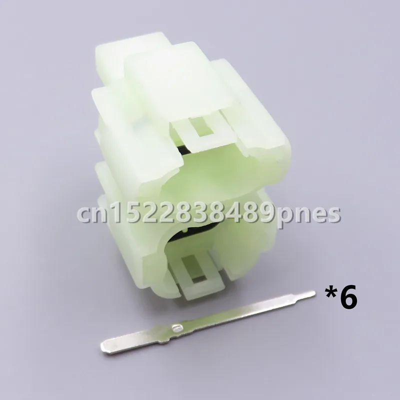 

6 Pole Auto Unsealed Connector Car Socket