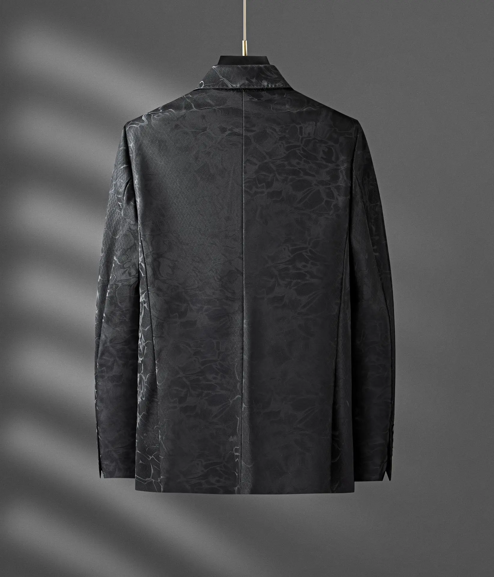 Men's high-end dark patterned suit jacket, stylish slim-fit business casual side-button suit.-UC00070