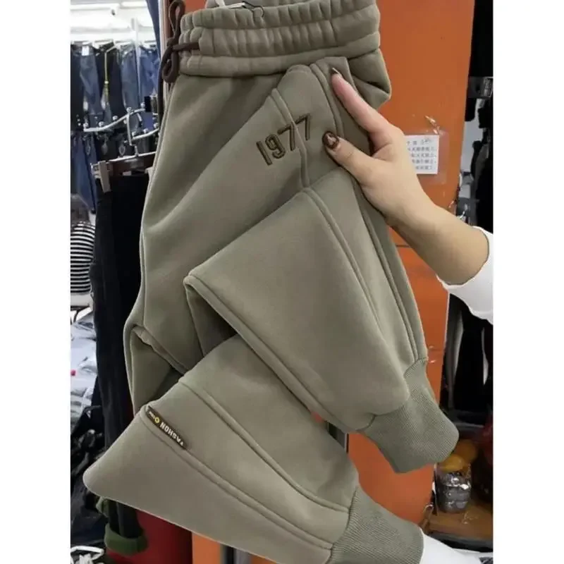 Pantaloni casual da donna con fodera in pile con coulisse, pantaloni sportivi stile harem ricamati