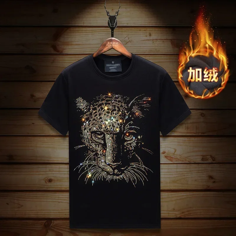 

Большие размеры, футболки с леопардовыми стразами для мужчин, зимняя одежда, модная уличная одежда, толстые бархатные футболки с короткими рукавами и круглым вырезом для мужчин