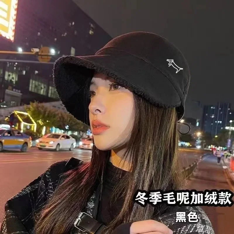 Women Luxury Add Velvet Fisherman Hat Golf Wear 2024 Winter New Korean Golf Cap Women Fashion Keep Warm Peaked golf Cap