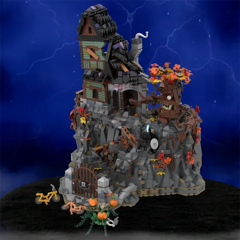 New 2586Pcs Famous Movie Moc House of Frights Model Building Blocks Diy Creative Ideas Bricks Toy Birthday Christmas Gifts