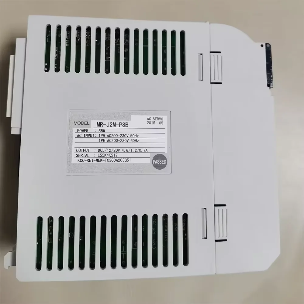 Servocontrolador MR-J2M-P8B