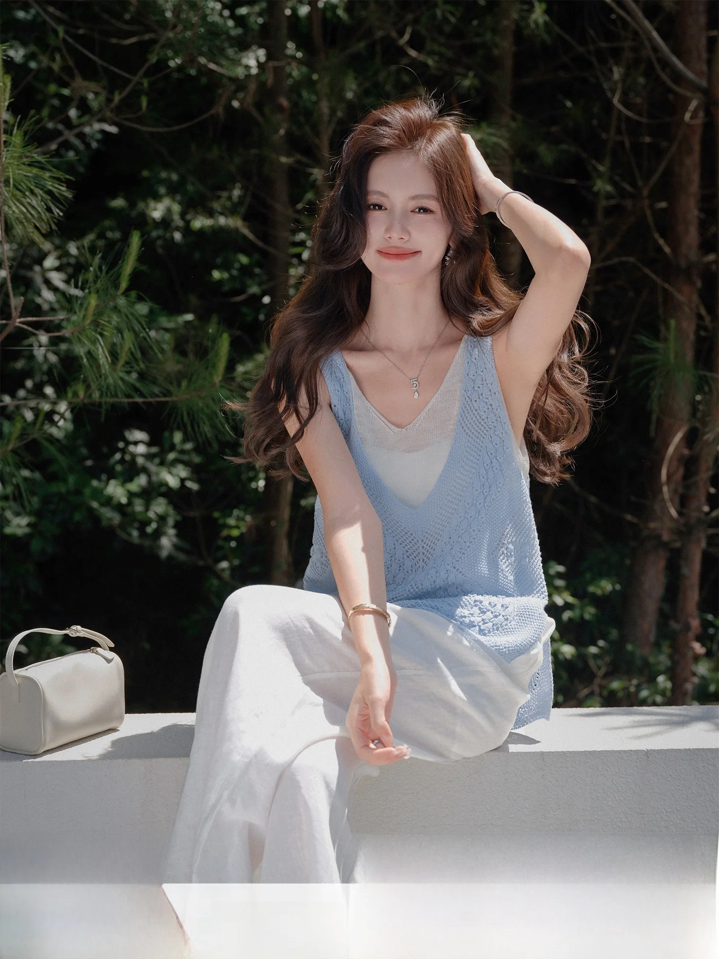 

Повседневный вязаный жилет с вырезами, женский летний цветной топ без рукавов, верхняя одежда свободного кроя, тонкий материал, обычная длина