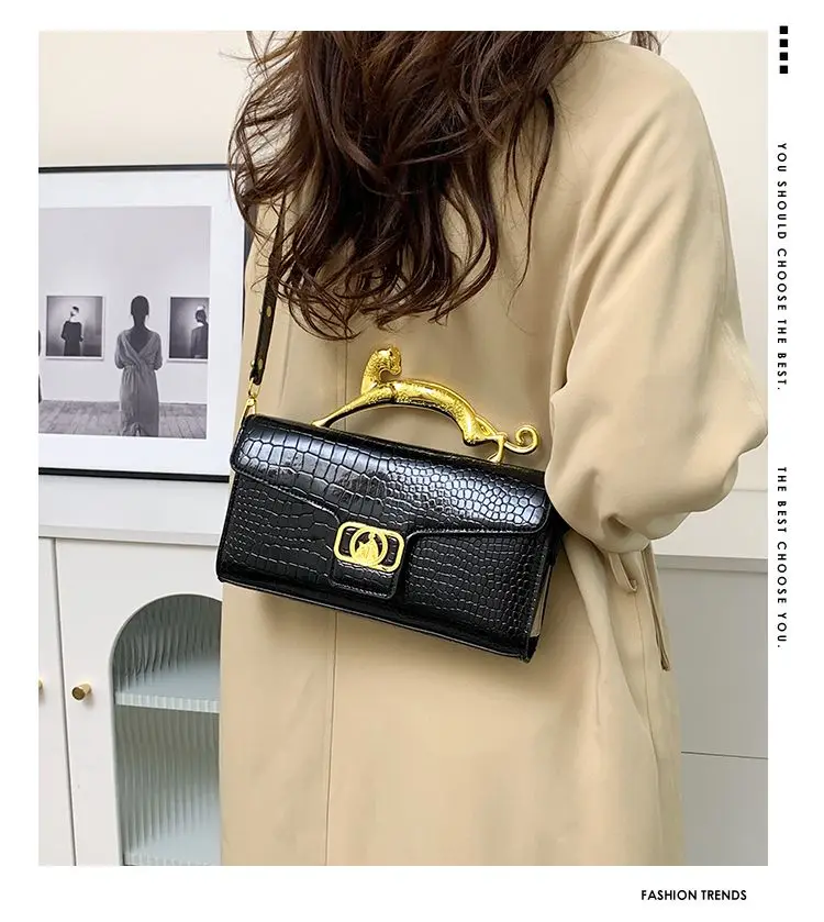 Heavy Metal Hand Bill Shoulder Bag Fashion Commuter Trend Simple PU Leather Buckle Small Square Diagonal Span Bag