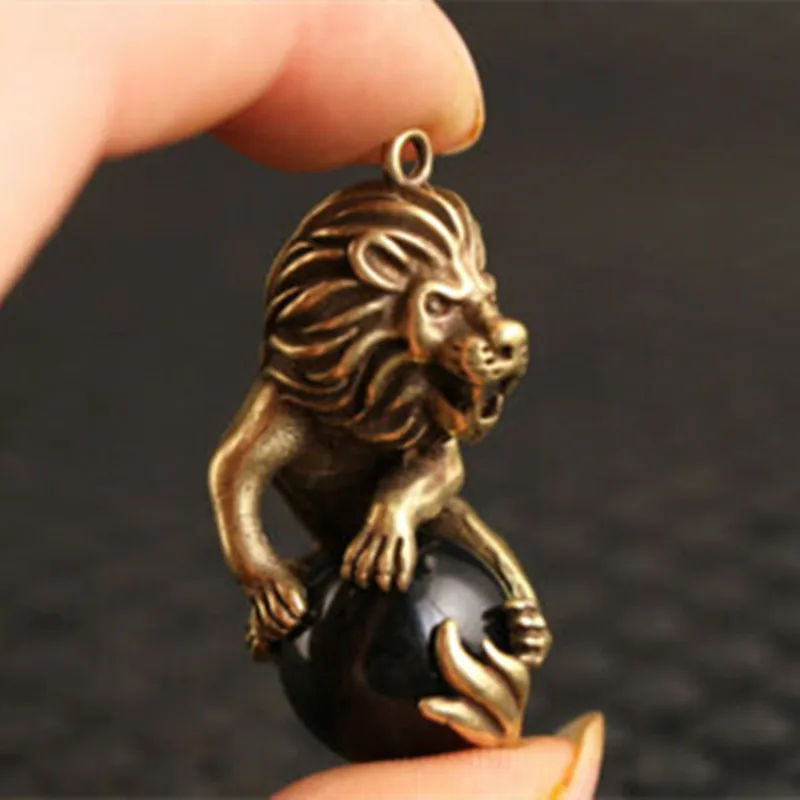 Chinese Bronze Hand Carved Leo Statue Figure Collectable Pendant Netsuke