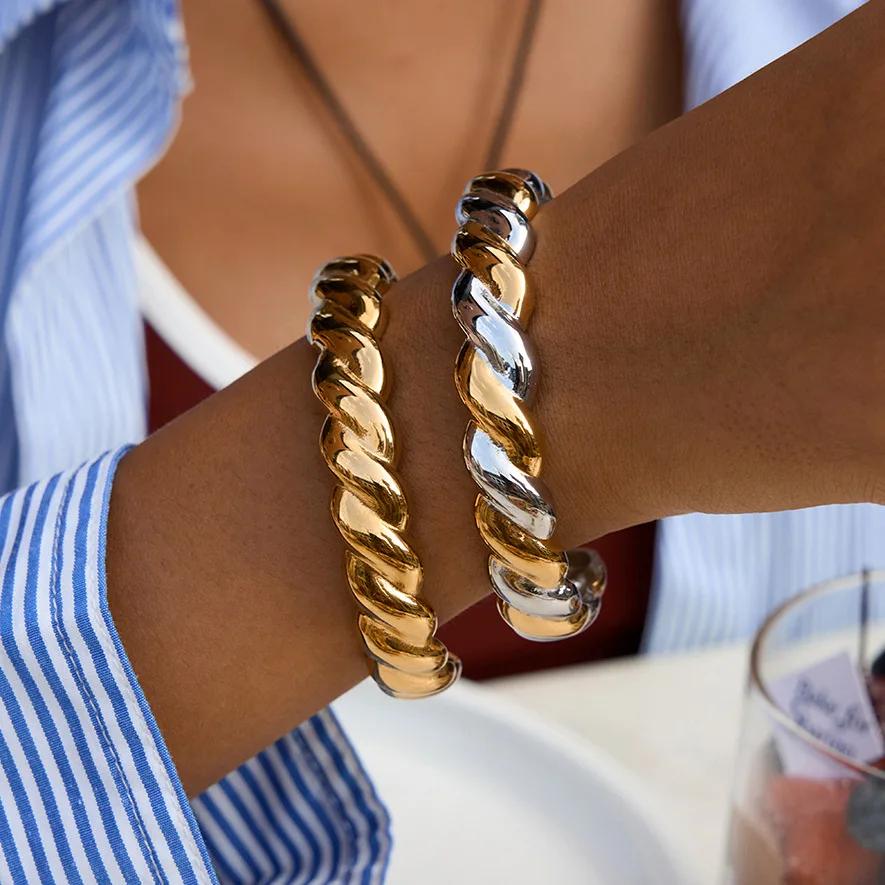 

YHTOT Minimalist 18K Gold Color Plated Stainless Steel Thread Fried Dough Twists Textured Bracelet Women's Jewelry Party Gift