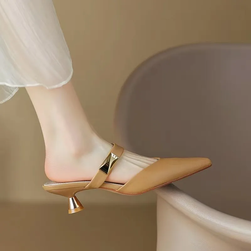 

2026 New Summer Women's Closed Toe Mules Stiletto Heel Soft Leather Toe High Heel Slippers Simple Elegant Outdoor Slip Sandals