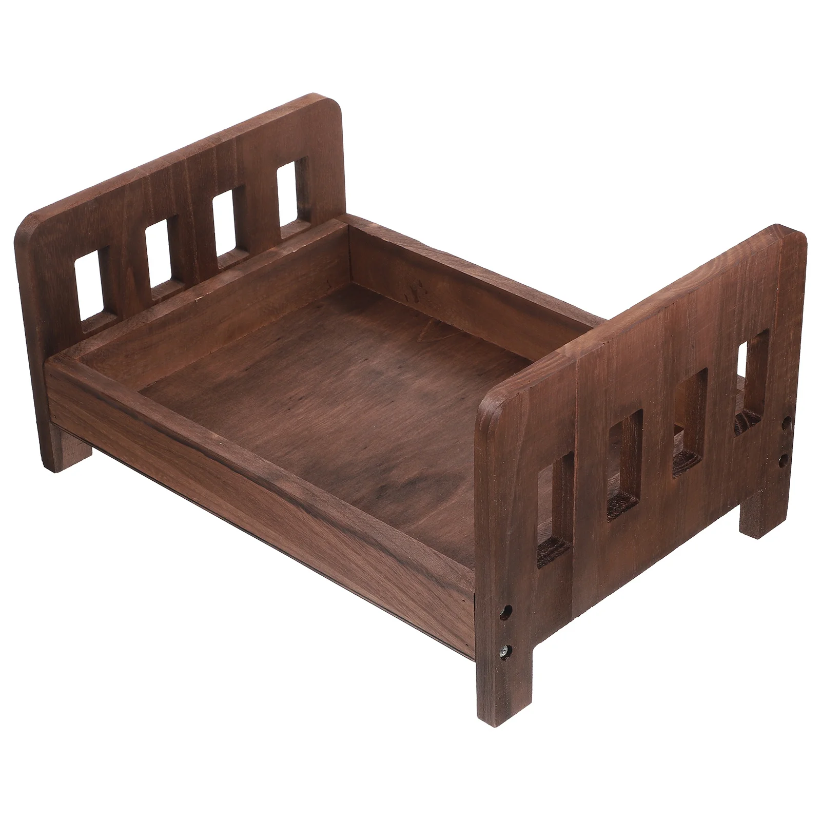 新生児の写真小道具用の丈夫なミニ木製ベッド 赤ちゃんの写真撮影用装飾的なヴィンテージルック 細かい仕上がり コンパクトサイズ