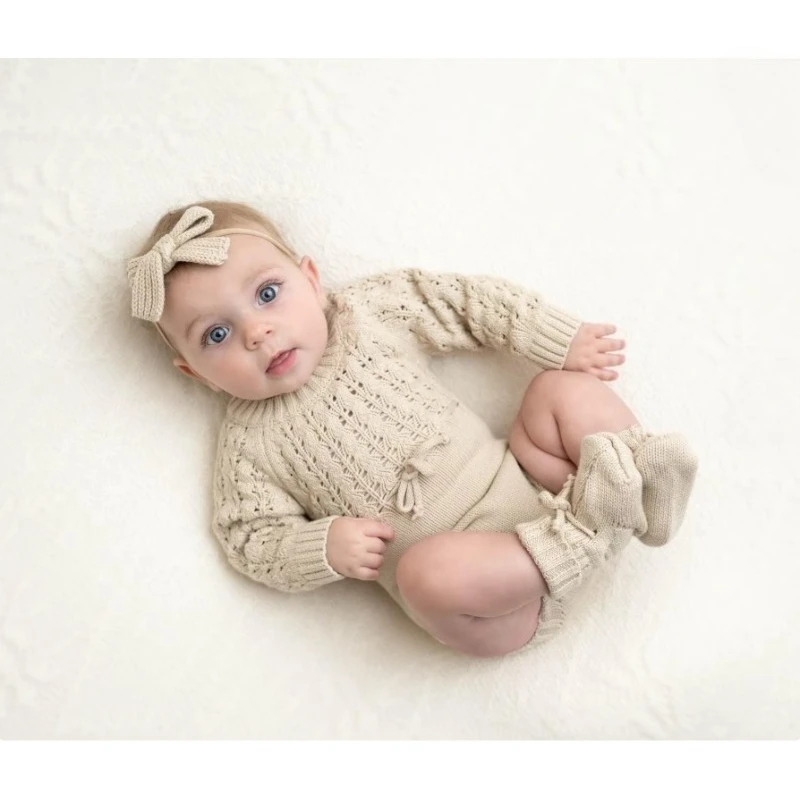 

Knit Romper - Soft Long-Sleeve Crawling Suit for Newborn Photography & Daily Wear.ニューボーンフォト 신생아 사진 ropa de bebe niña naissance