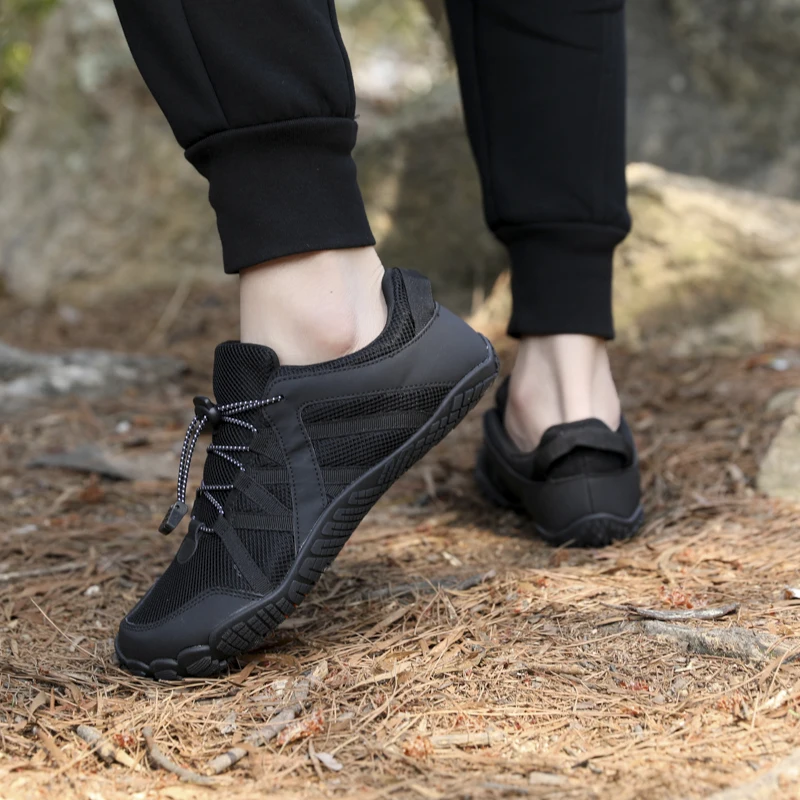 New outdoor five finger water shoes beach shoes comfortable and breathable soft soled hiking shoes hiking shoes casual shoes view 5