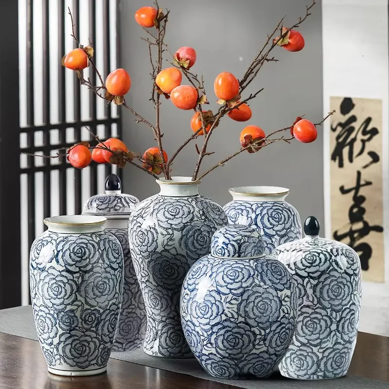 New Chinese Antique Hand Painted Blue and White Porcelain Vase Ornament for Living Room Hydroponic Flower Arrangement