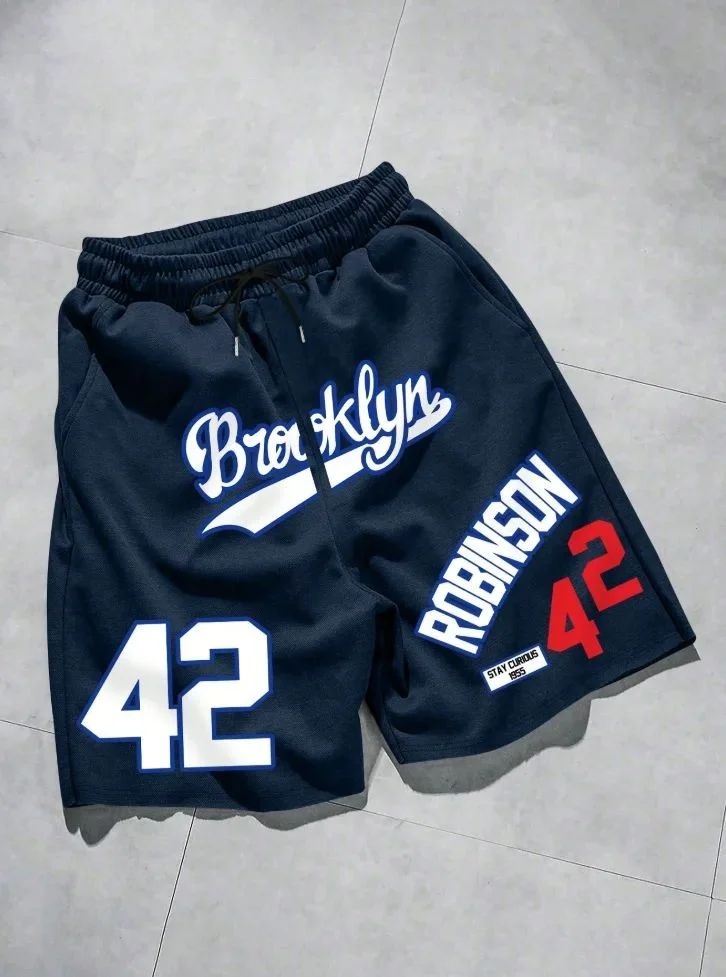 شورت رجالي جديد مطبوع على الموضة لعام 2025 خفيف فاخر للشارع الهيب هوب يوميًا يسمح بمرور الهواء