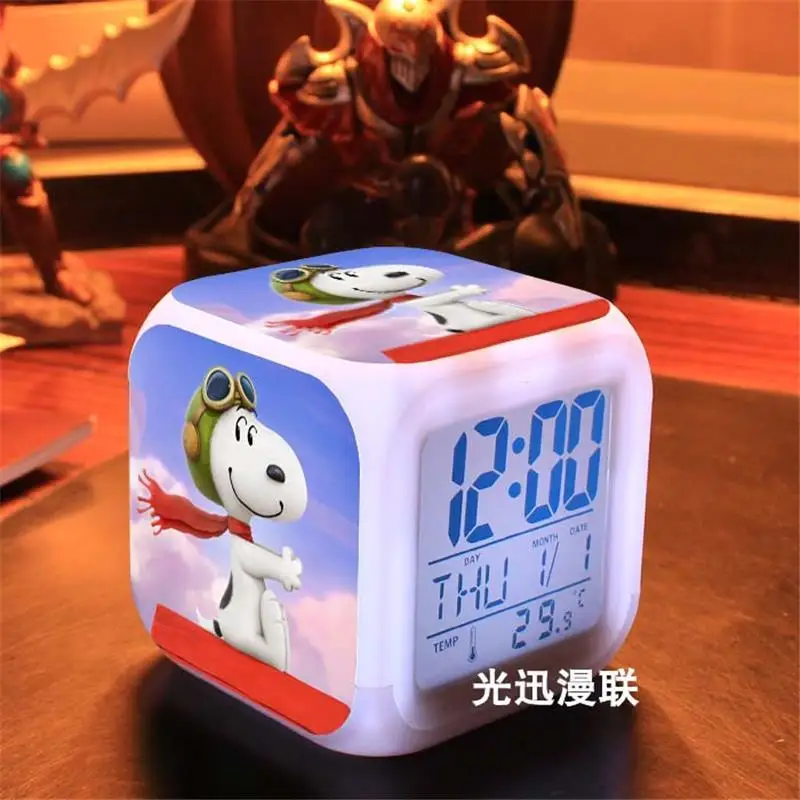 Kawaii جديد سنوبي المنبه الرجال والنساء الكرتون عنبر على مدار الساعة الرسوم المتحركة المحيطة مضيئة كتم بصوت عال السرير المنبه