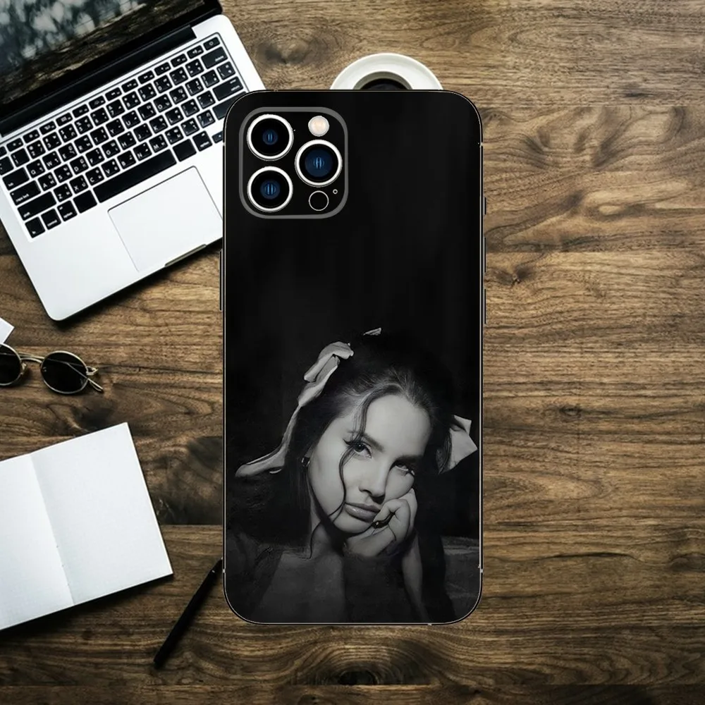 Lana D-Del Rey Famous Singer Phone Case Phone Case For Apple iPhone 15,14,13,12,11,XS,XR,X,8,7,Pro,Max,Plus,mini Black Cover