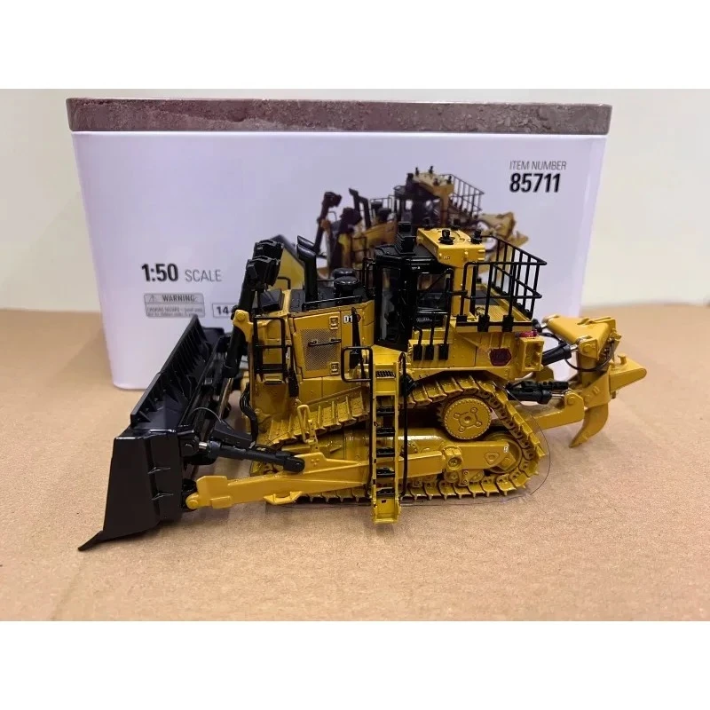 For DM 1:50 D10 DOZER Track Dozer Alloy Engineering Forklift Model 85711