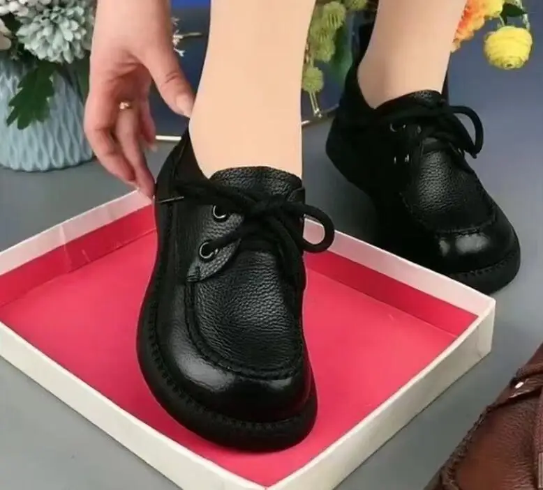 Scarpe da donna in morbida pelle Nuovo stile Versatile base spessa Comoda suola in gomma Scarpe da donna primavera estate