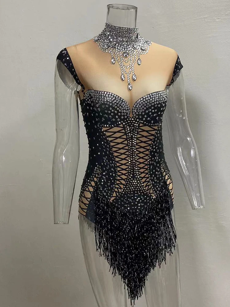 combinaison-elastique-sexy-a-pampilles-pour-femmes-vetements-personnalises-performance-sur-scene-haute-qualite-nouvelle-mode-2024