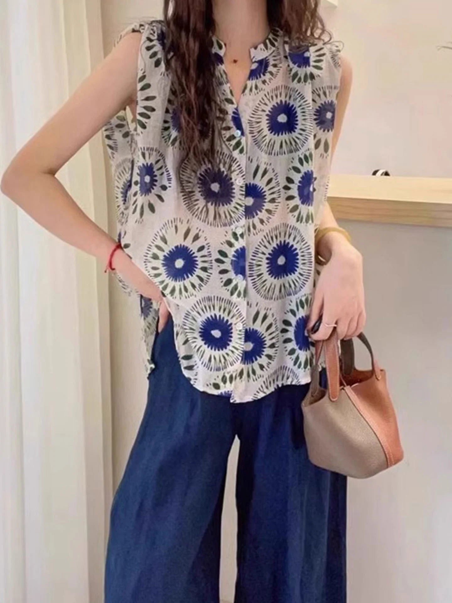 

Ele Retro Print Design Svel Top Single Button Faionable oulder Bared Small irt Korean Sle Straight Cut Silk