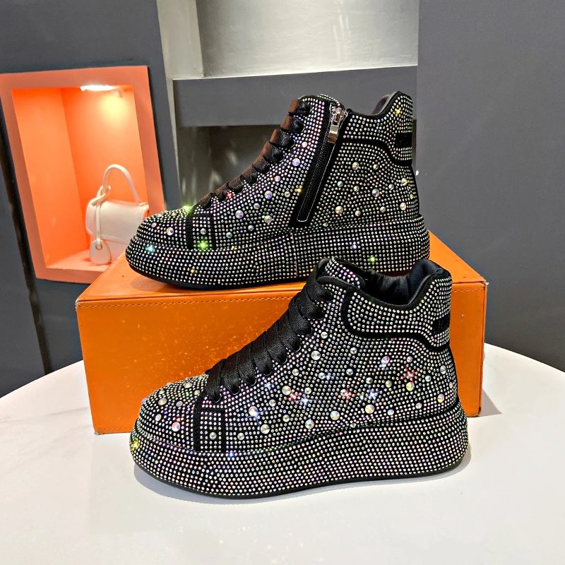 2024 New Luxury Designer Sneakers Full Diamond Shoes Versatile Thick Sole Water Diamond Casual Skateboard Shoes zapatos de mujer