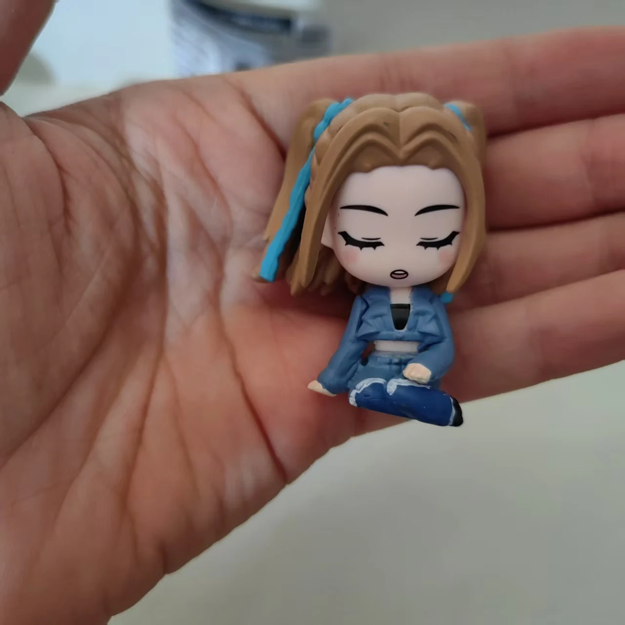 정품 액션 피규어 한국 걸 그룹 어깨에 어깨 가챠 아름다운 소녀 모델