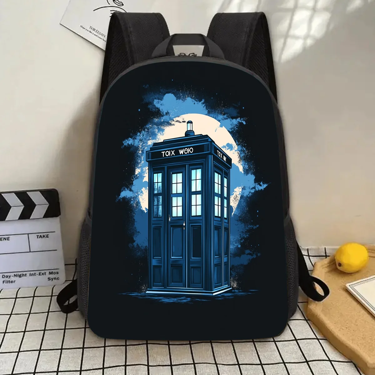 

Рюкзак TARDIS 17 дюймов (1 шт.) - вместительный, из прочного полиэстера, для ноутбука и бутылки с водой, с регулируемым плечевым ремнем