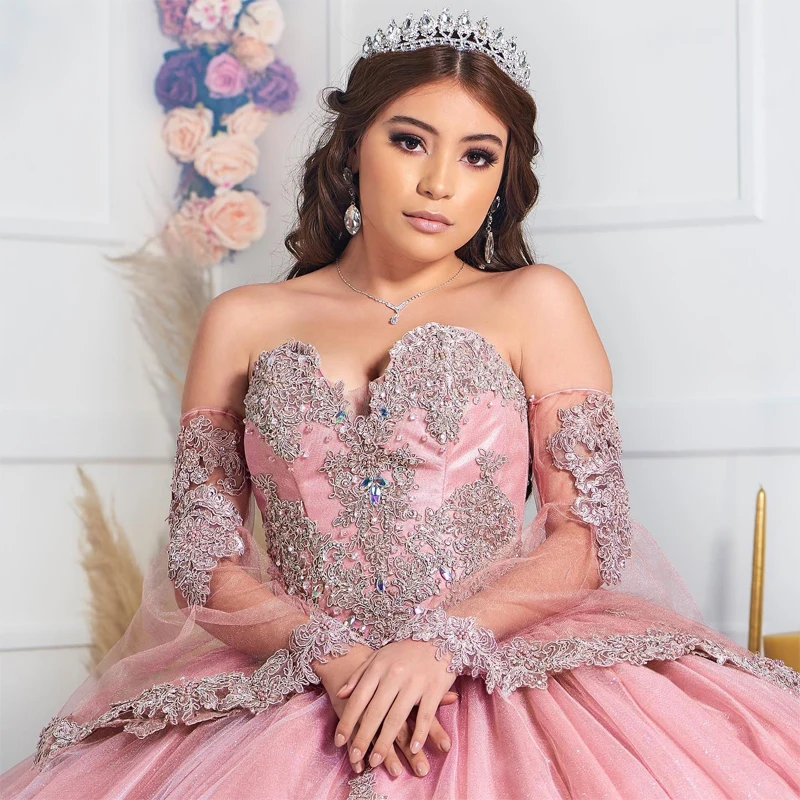 فستان Quinceanera وردي مخصص 2023 ثوب حفلة كم طويل مزين بالدانتيل مطرز بالخرز فستان حفلات Vestidos De Fiesta YQD246