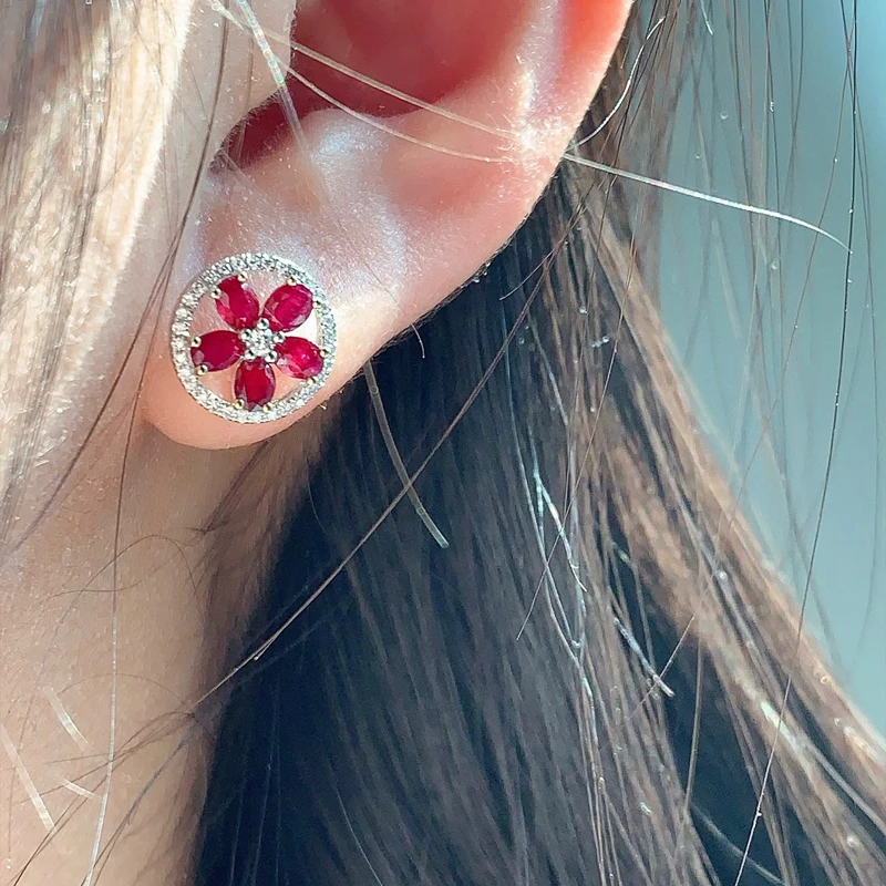 Aazuo 18K Fine Jewelry Solid White Gold Natural Ruby Real Diamond Fairy Windmill Flower Stud Earring gifted for Women Birthday