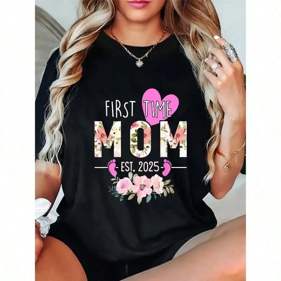 

First Time Mom 2025 Цветочная футболка с цветочным принтом для мамы Одинаковая семейная футболка Женская и мужская футболка с рисунком Повседневная футболка с круглым вырезом и коротким рукавом