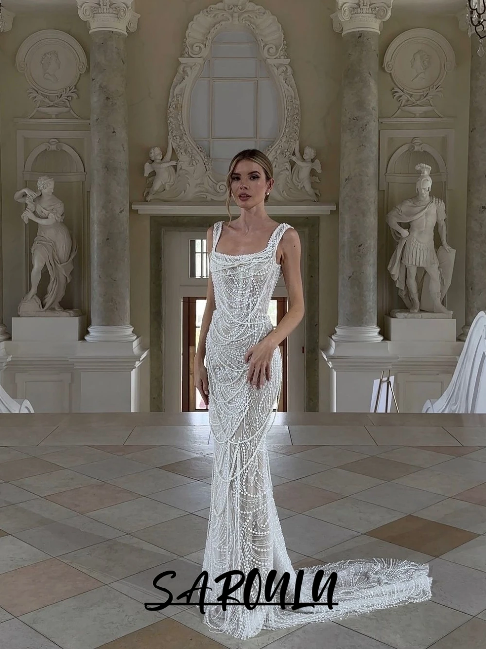 SAROULU Schwer Perlenverziertes Meerjungfrau-Hochzeitskleid Luxuriöses Elegantes Quadratischer Ausschnitt Rückenfreies Brautkleid Maßgeschneiderte Kirchliche Festkleidung