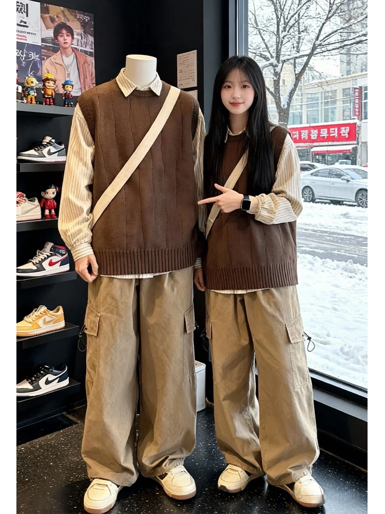 

Мужской зимний вязаный жилет Caramel American: теплый, для ношения под одеждой, с подплечниками, повседневный стиль