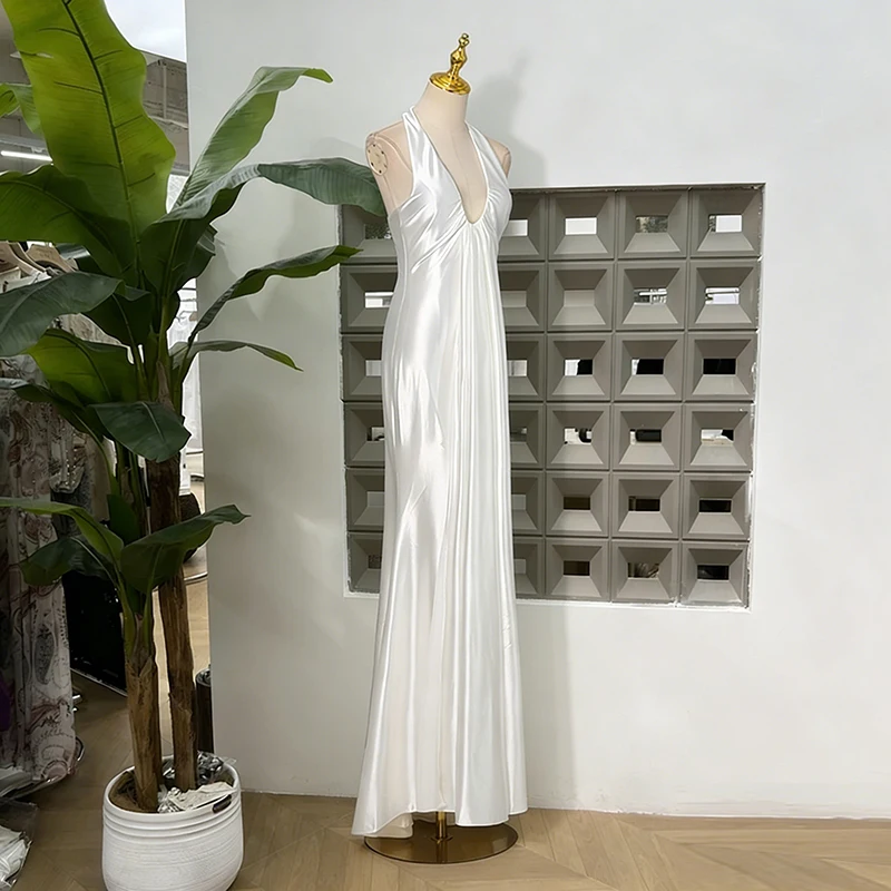 ชุดเดรสยาวผ้าซาตินทรงเข้ารูป ดีไซน์ผูกโบว์ด้านหลัง โชว์หลัง เซ็กซี่ คอวี แขนกุด หรูหรา สำหรับผู้หญิง แฟชั่นใหม่