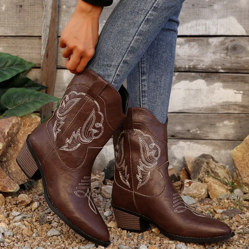 Retro Brown Embroidery Western Cowboy Boots Women Plus Size Thick Heels Ankle Boots Woman Pointed Toe Slip On Short Booties