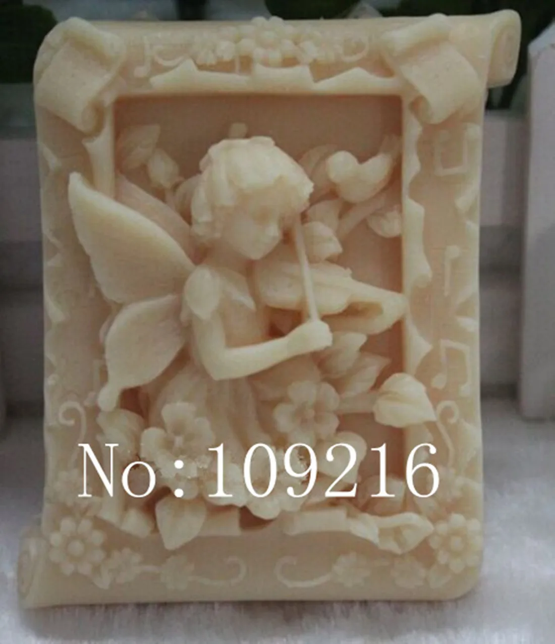 wholesale!!!1pcs Beautiful Faery Play The Violin (Zx015) Silicone Handmade Soap Mold Crafts DIY Moulds