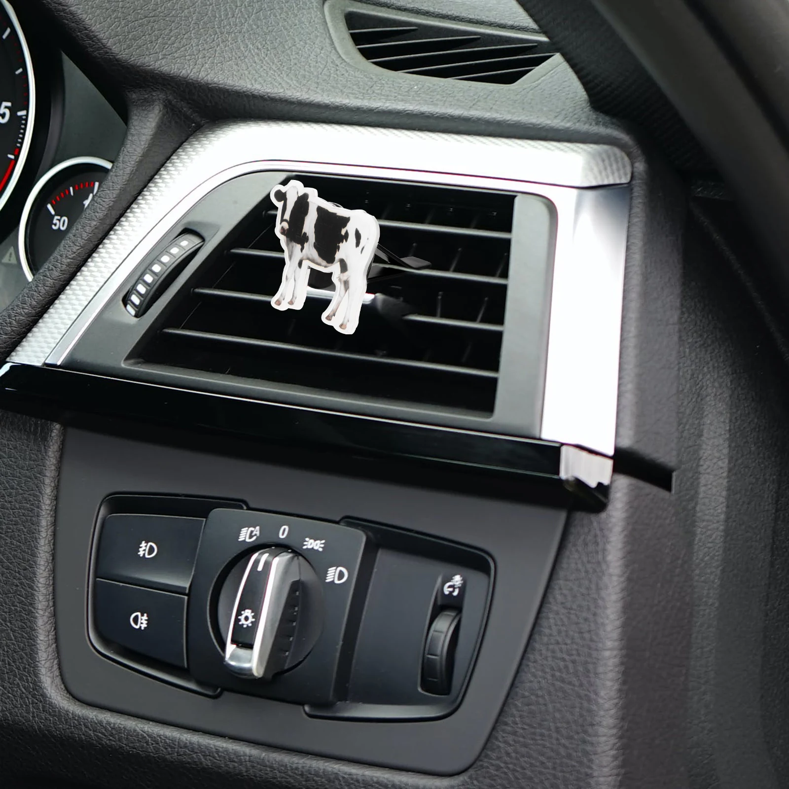 

Air Conditioning Outlet Decorations Acrylic Cow Clips Vent Diffusers Dashboard Aroma Interior Accessories Women Car Decor