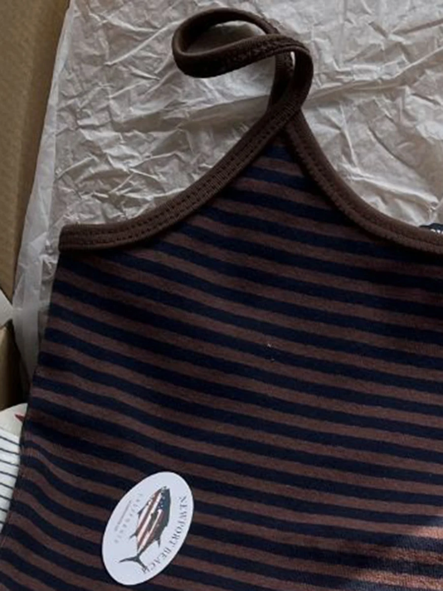 سترة نسائية كلاسيكية بنية مخططة مثيرة بدون أكمام صيفية مثيرة لعام 2023 ملابس الشارع الشهير Y2k ملابس علوية قصيرة قطنية ريترو #4