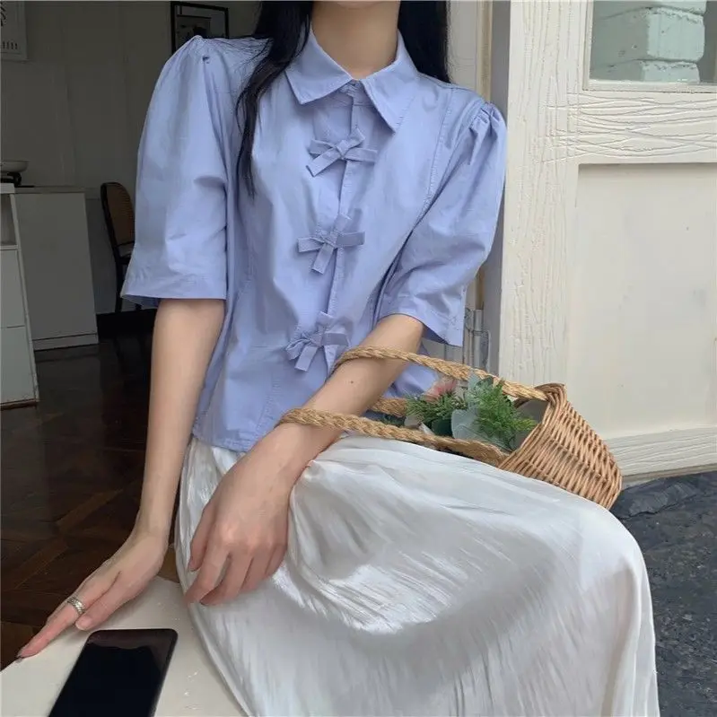 

Gagarich 2025 New White Short Girl Sleeved Niche Design Retro Sweet Lace Up Blue Bubble Sleeve Shirt Chic Top Women