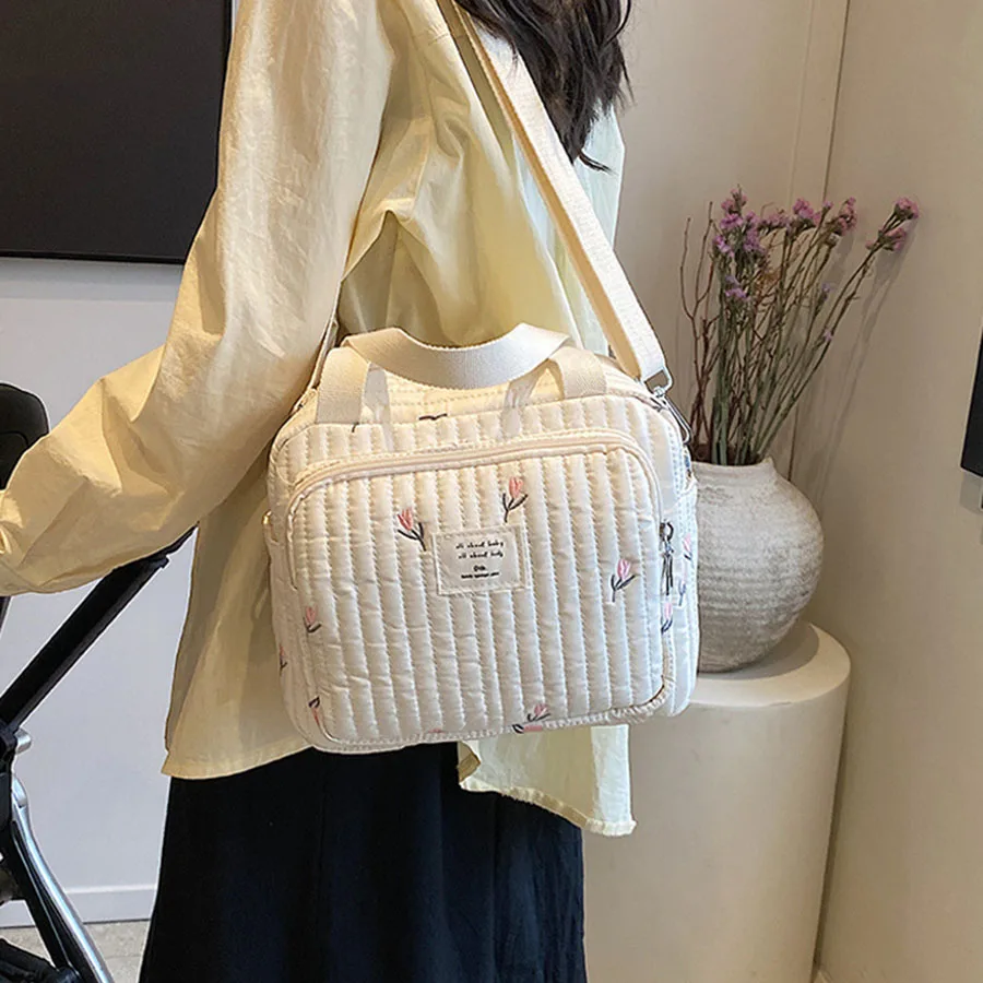 Bolso de mano de tela de algodón con cremallera para bebé, bolsa de equipaje con patrón de bordado de flores, oso bonito, Beige, nuevo