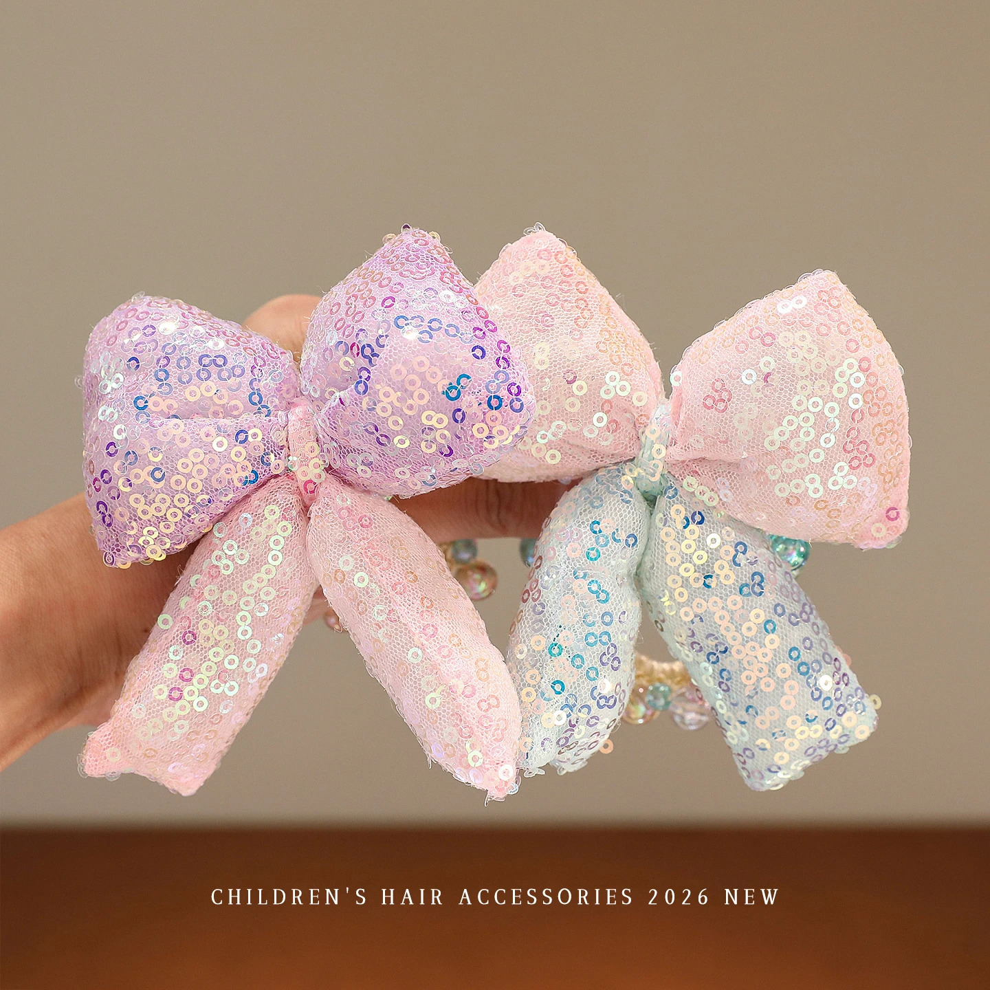 Haargummi mit Pailletten, Schleife und Blumenmuster für Mädchen und Frauen, buntes, perlenbesetztes, elastisches Haarband, Haargummi für Kinder, Prinzessinnen-Haarschmuck, Party-Haaraccessoires. – Detail 5