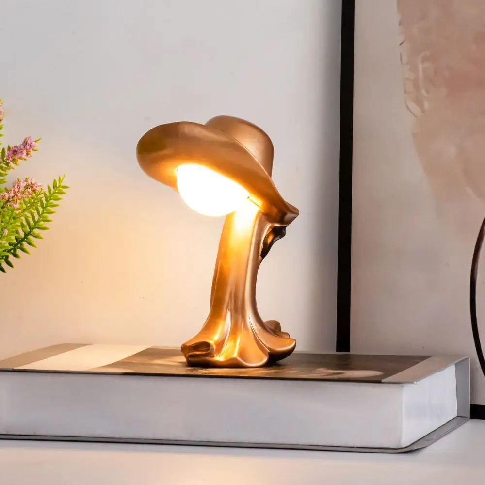 

High-grade Decorative Straw Hat LED Lamp Resin Art Cartoon Table Night Light Handicraft Bedside Lamp Bedroom