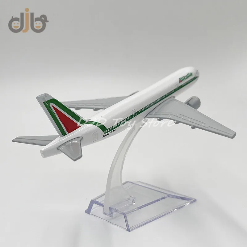 1:400 Diecast Metal Model Plane Toy 16 cm Alitalia Airlines Boeing 777-200 Replica For Collection